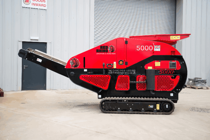 Discover the Red Rhino 5000 Jaw Crusher, a compact and powerful machine for crushing and screening. Ideal for various construction and recycling applications.