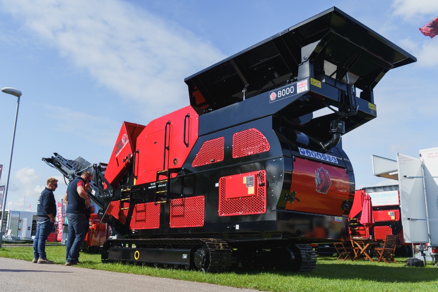 Red Rhino 8000 crusher